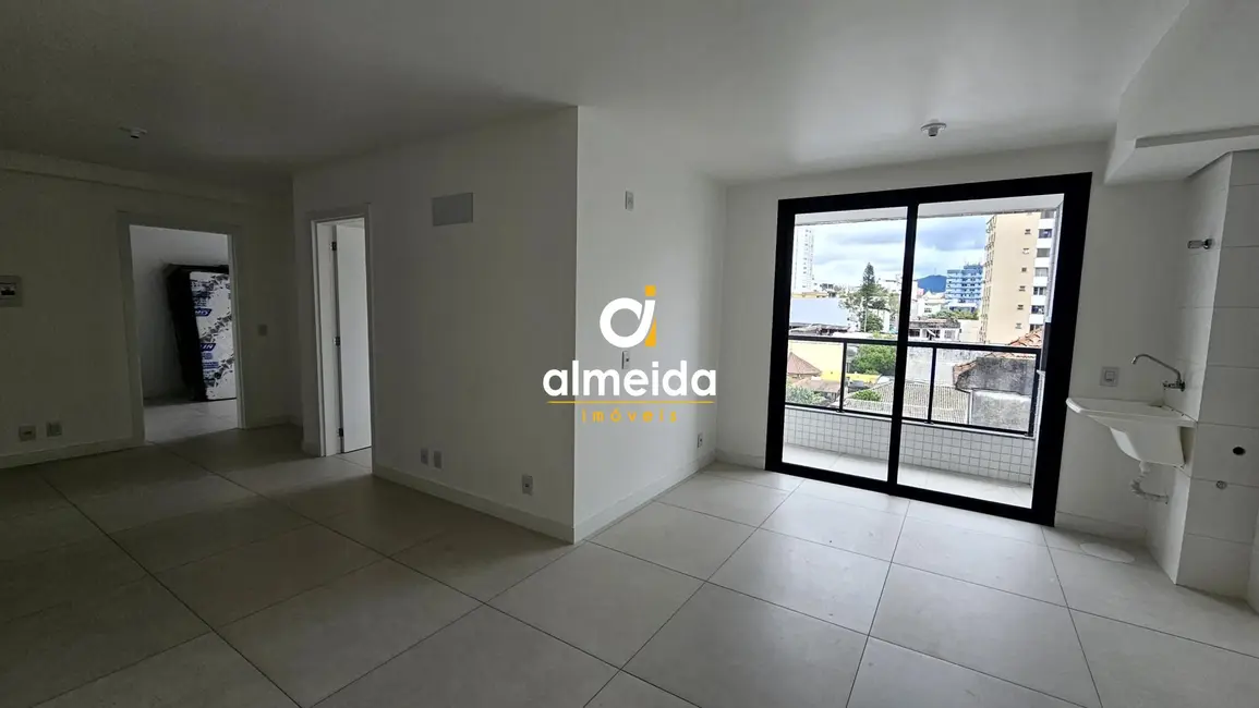 Foto 2 de Apartamento com 2 quartos à venda, 68m2 em Centro, Santa Maria - RS