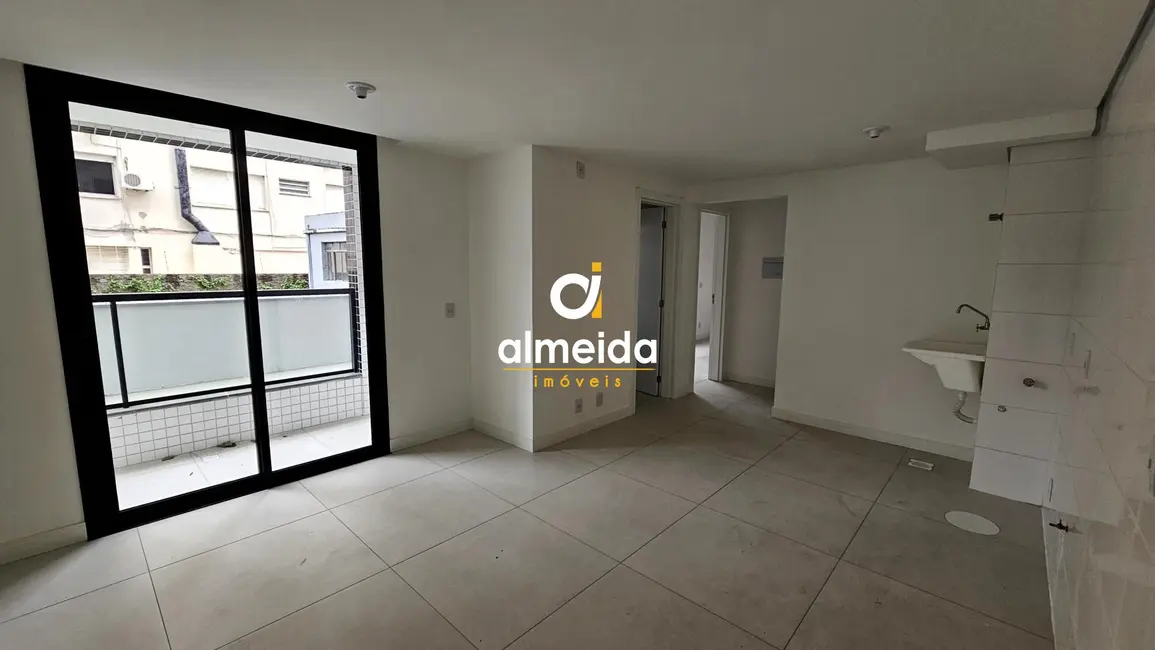 Foto 2 de Apartamento com 2 quartos à venda, 54m2 em Centro, Santa Maria - RS