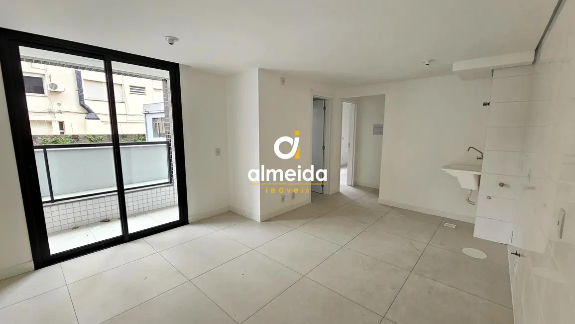 Foto 3 de Apartamento com 2 quartos à venda, 54m2 em Centro, Santa Maria - RS