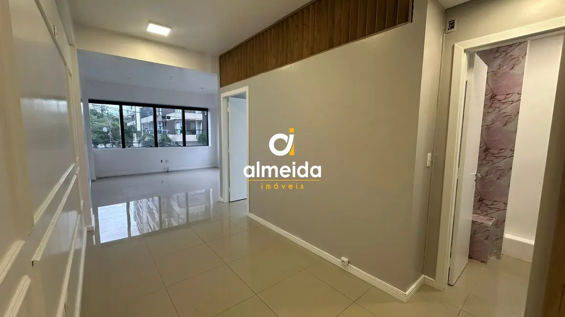 Foto 1 de Sala Comercial com 1 quarto à venda, 34m2 em Nossa Senhora das Dores, Santa Maria - RS