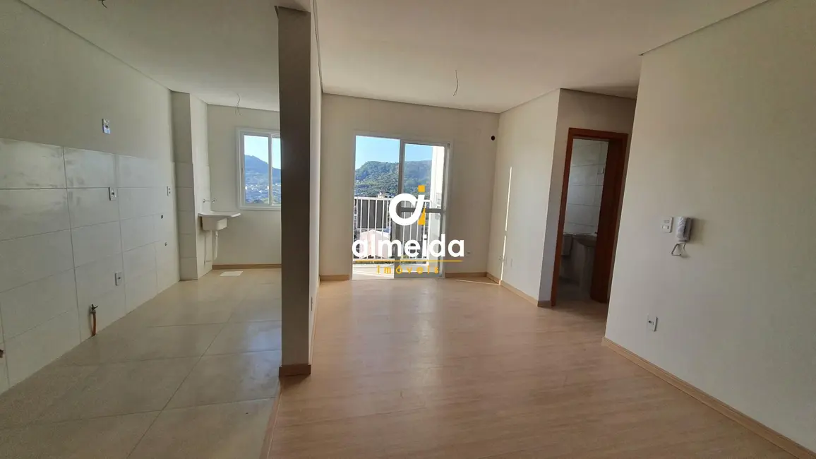 Foto 1 de Apartamento com 2 quartos à venda, 58m2 em Presidente João Goulart, Santa Maria - RS