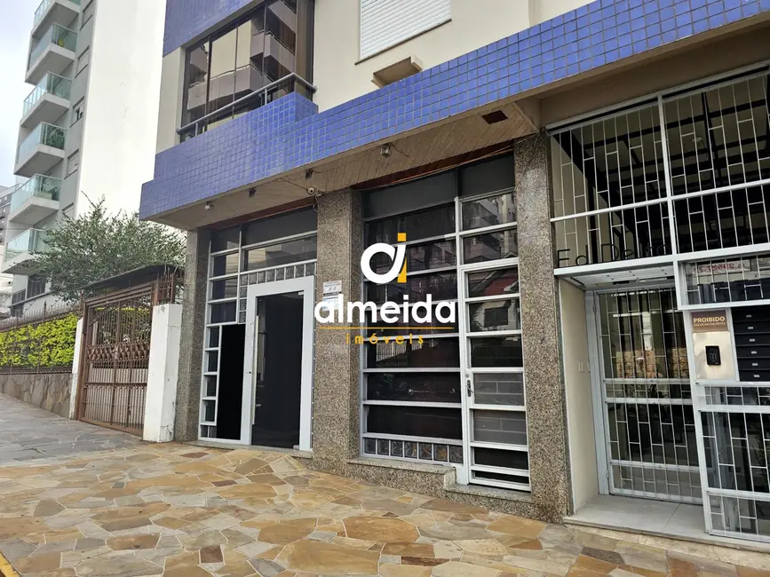 Sala Comercial com 8 quartos para alugar, 216m2 em Centro, Santa Maria - RS - imagem 1 Foto 1 de Sala Comercial com 8 quartos para alugar, 216m2 em Centro, Santa Maria - RS
