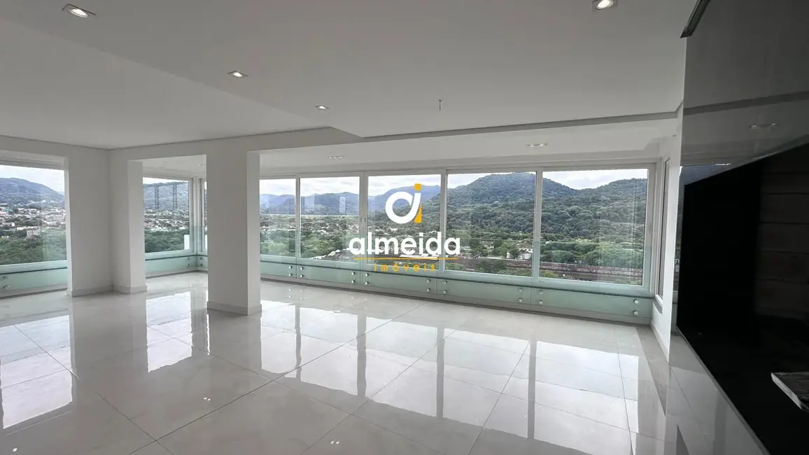 Foto 7 de Apartamento com 3 quartos à venda, 260m2 em Km 3, Santa Maria - RS