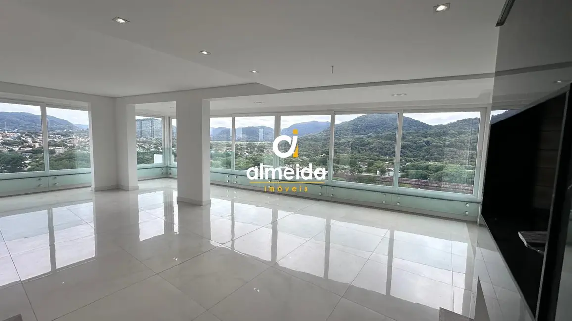 Foto 5 de Apartamento com 3 quartos à venda, 260m2 em Km 3, Santa Maria - RS