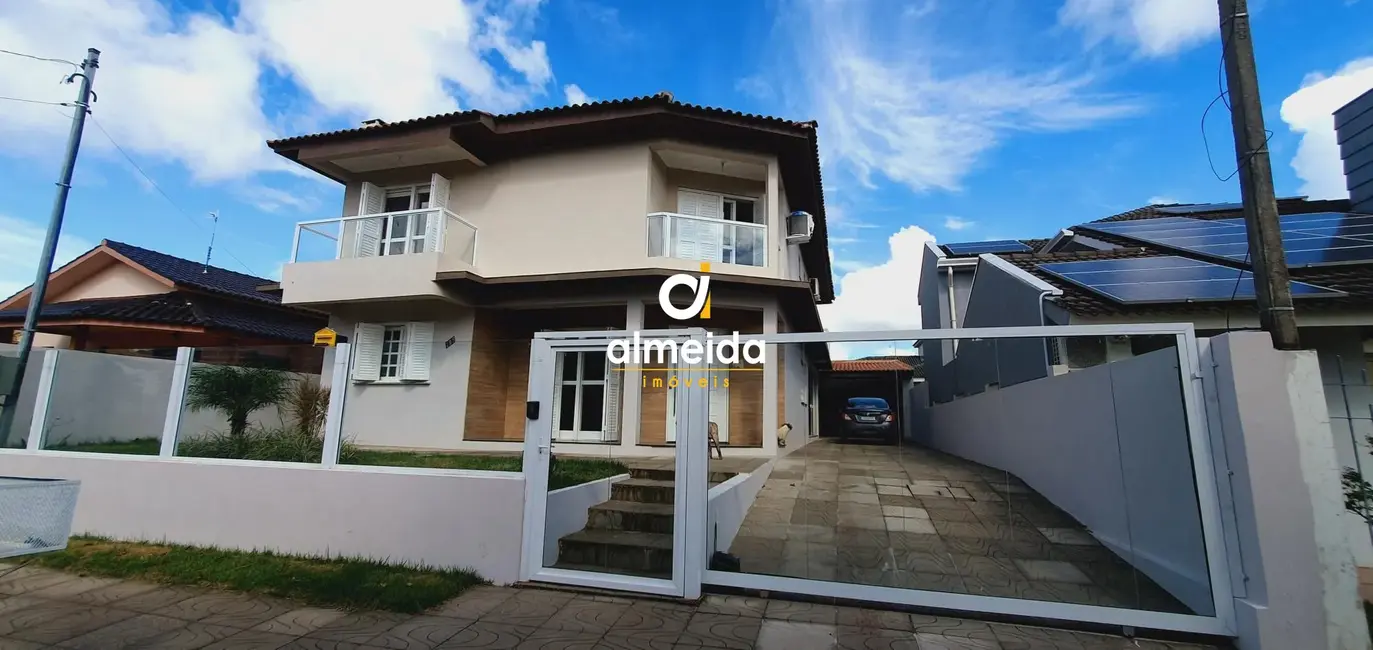 Foto 3 de Casa com 4 quartos à venda, 300m2 em Santa Maria - RS