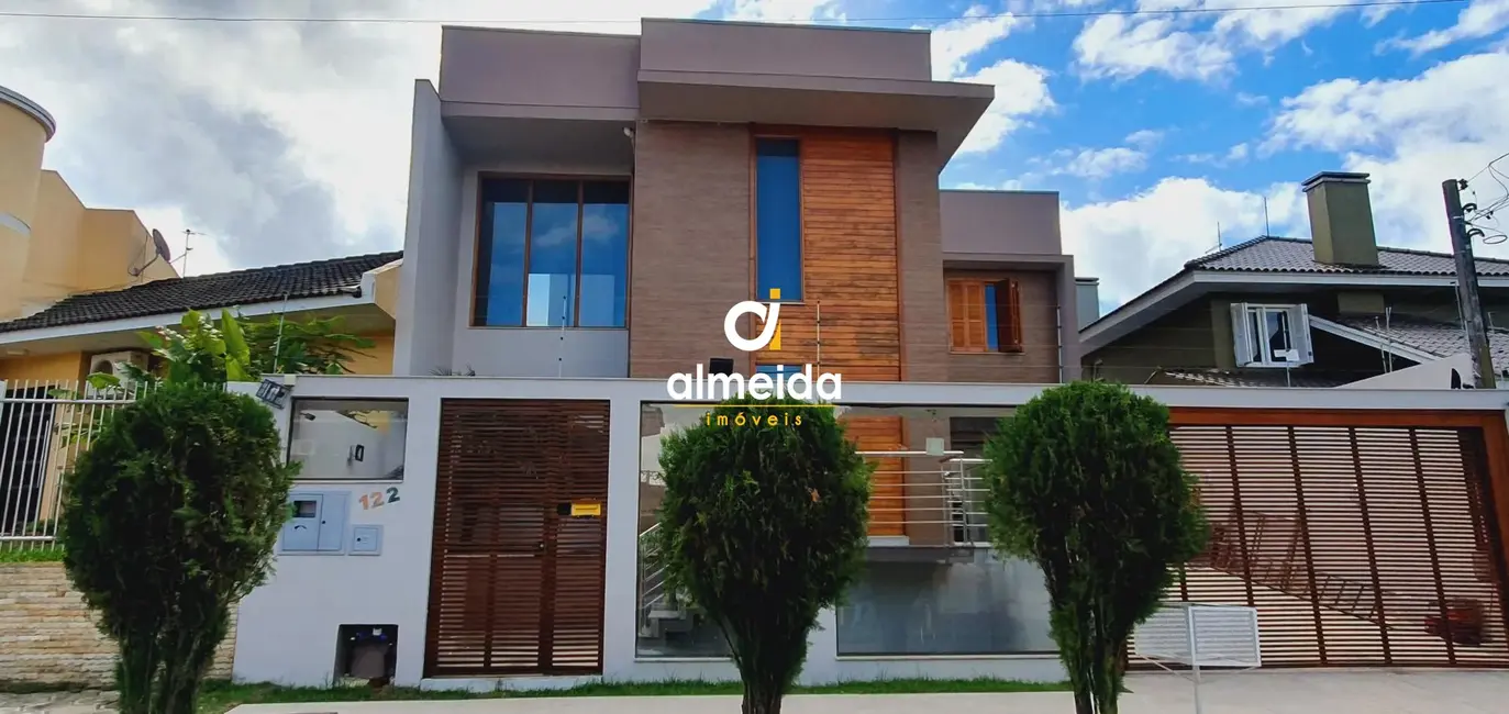 Foto 2 de Casa com 3 quartos à venda, 280m2 em Camobi, Santa Maria - RS