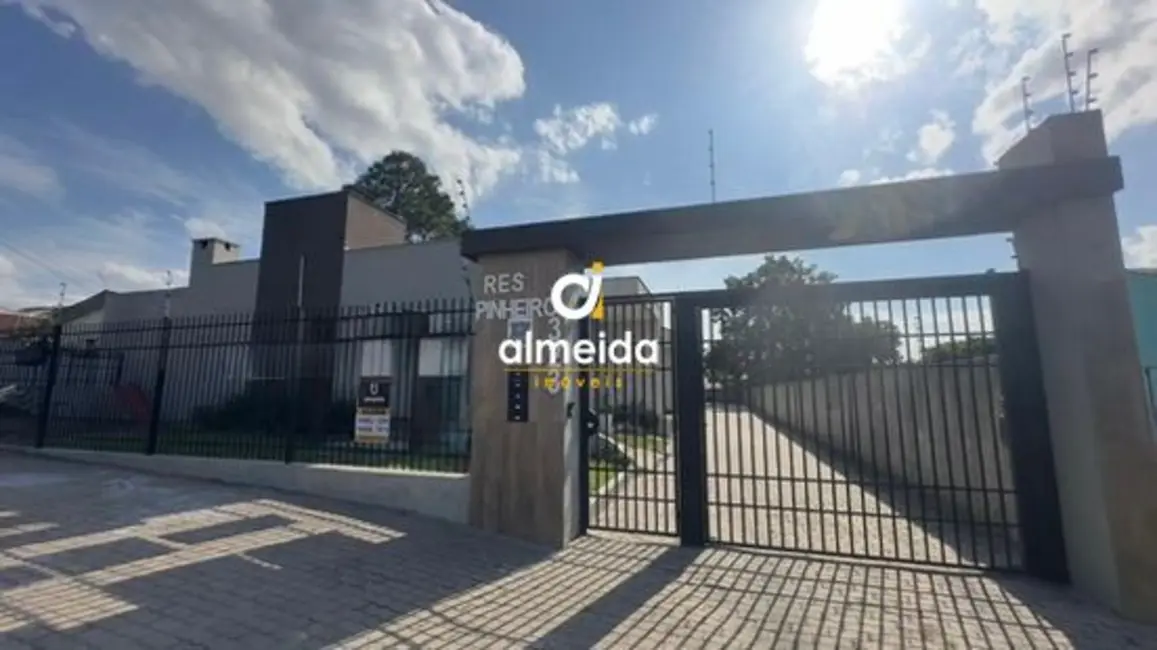 Foto 1 de Casa com 2 quartos para alugar, 96m2 em Pinheiro Machado, Santa Maria - RS