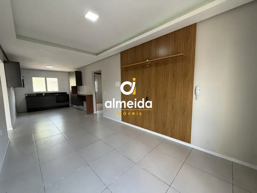 Foto 6 de Casa com 2 quartos para alugar, 96m2 em Pinheiro Machado, Santa Maria - RS