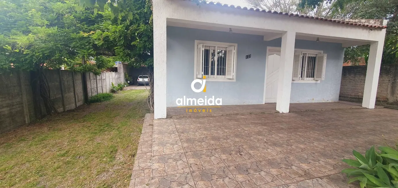 Foto 2 de Casa com 2 quartos à venda, 74m2 em Nossa Senhora do Rosário, Santa Maria - RS