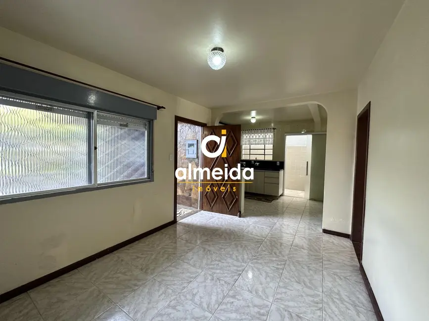 Foto 1 de Casa com 3 quartos à venda, 261m2 em Nossa Senhora de Lourdes, Santa Maria - RS