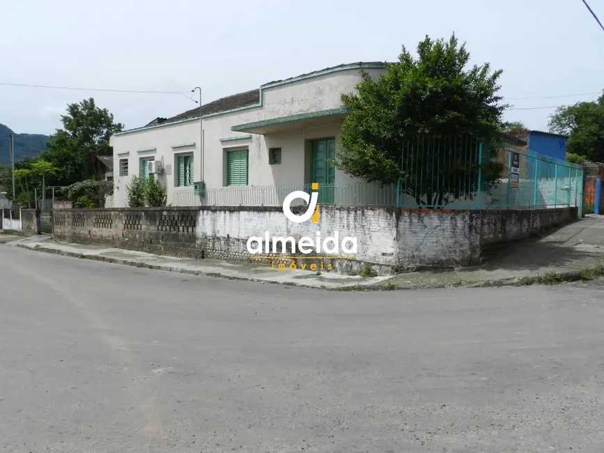 Foto 1 de Casa com 3 quartos à venda, 100m2 em Carolina, Santa Maria - RS