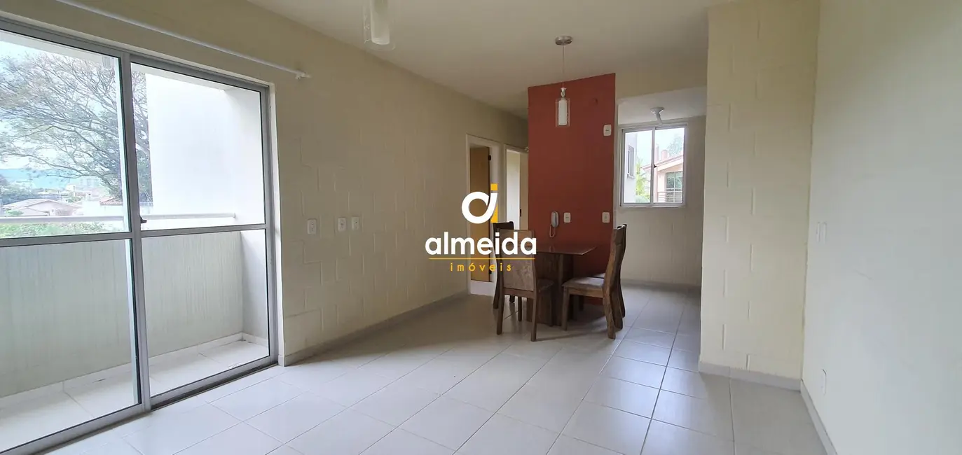 Foto 2 de Apartamento com 2 quartos à venda, 56m2 em Patronato, Santa Maria - RS