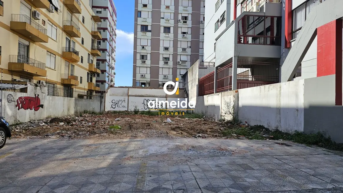 Foto 1 de Terreno / Lote com 8 quartos para alugar, 434m2 em Centro, Santa Maria - RS