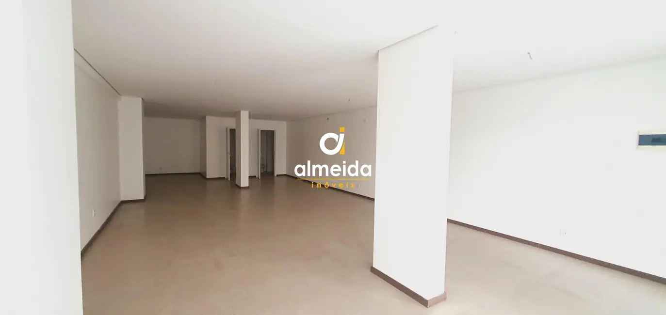 Foto 4 de Sala Comercial com 1 quarto para alugar, 94m2 em Centro, Santa Maria - RS