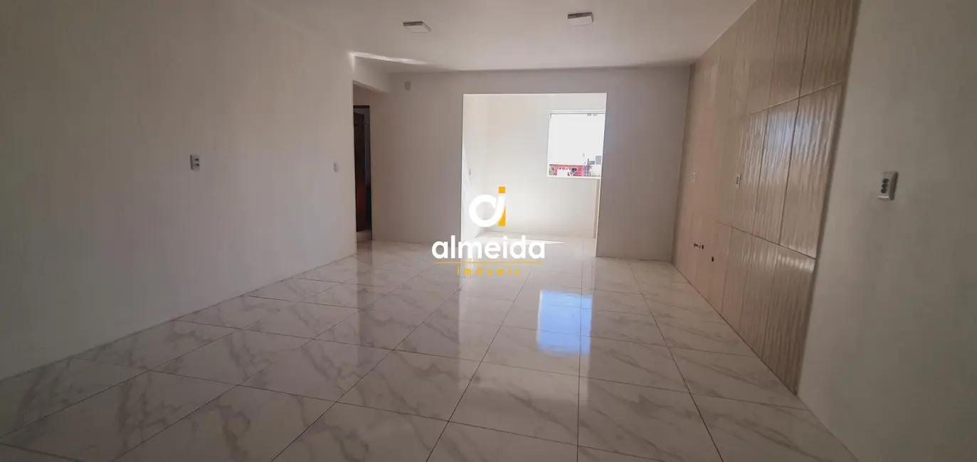 Foto 2 de Apartamento com 2 quartos para alugar, 70m2 em Dom Antônio Reis, Santa Maria - RS