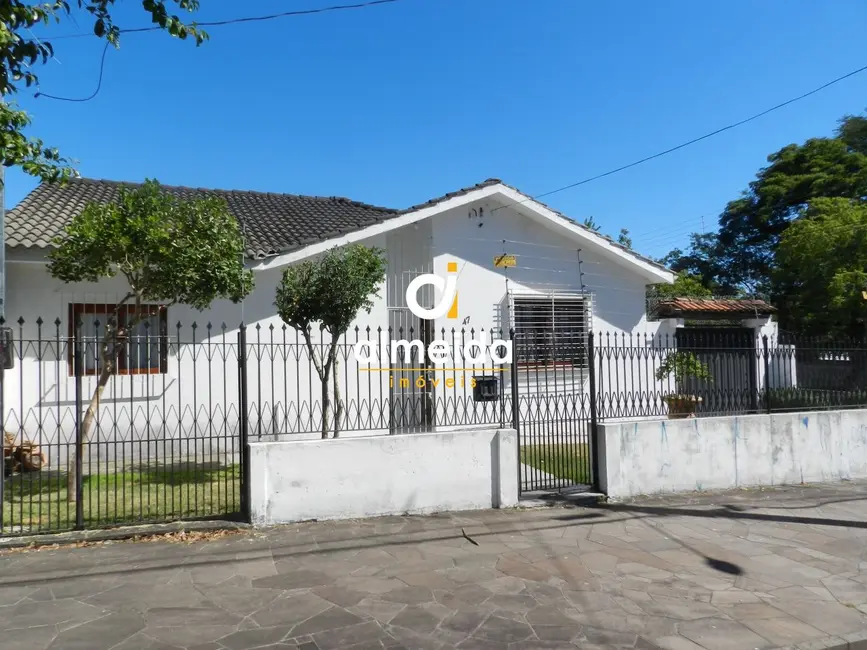 Foto 2 de Casa com 3 quartos à venda, 150m2 em Patronato, Santa Maria - RS