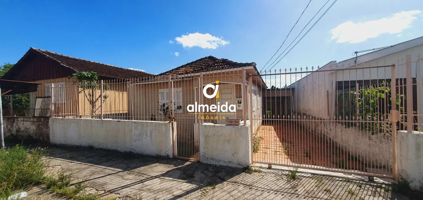 Foto 1 de Casa com 2 quartos à venda, 104m2 em Duque de Caxias, Santa Maria - RS