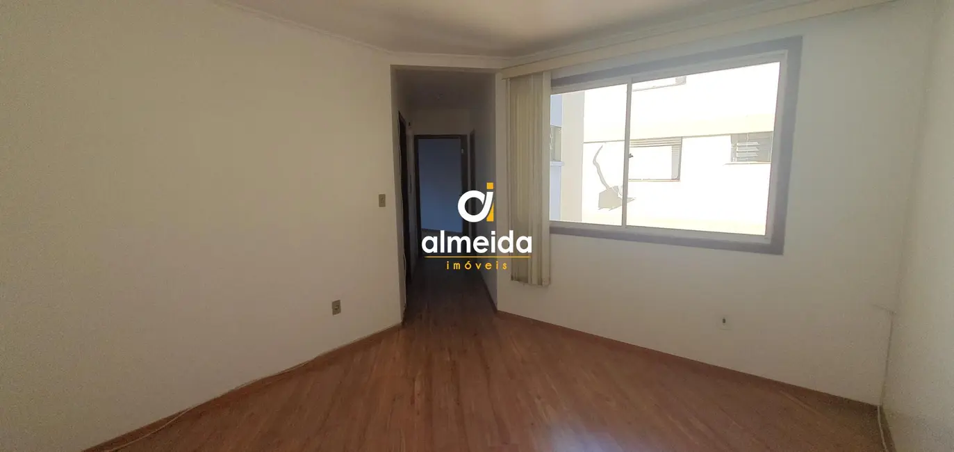 Foto 2 de Apartamento com 1 quarto para alugar, 45m2 em Nossa Senhora de Fátima, Santa Maria - RS