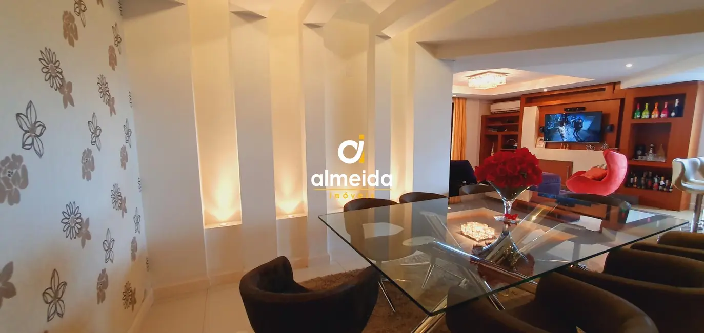 Foto 3 de Apartamento com 3 quartos à venda, 200m2 em Nossa Senhora de Lourdes, Santa Maria - RS