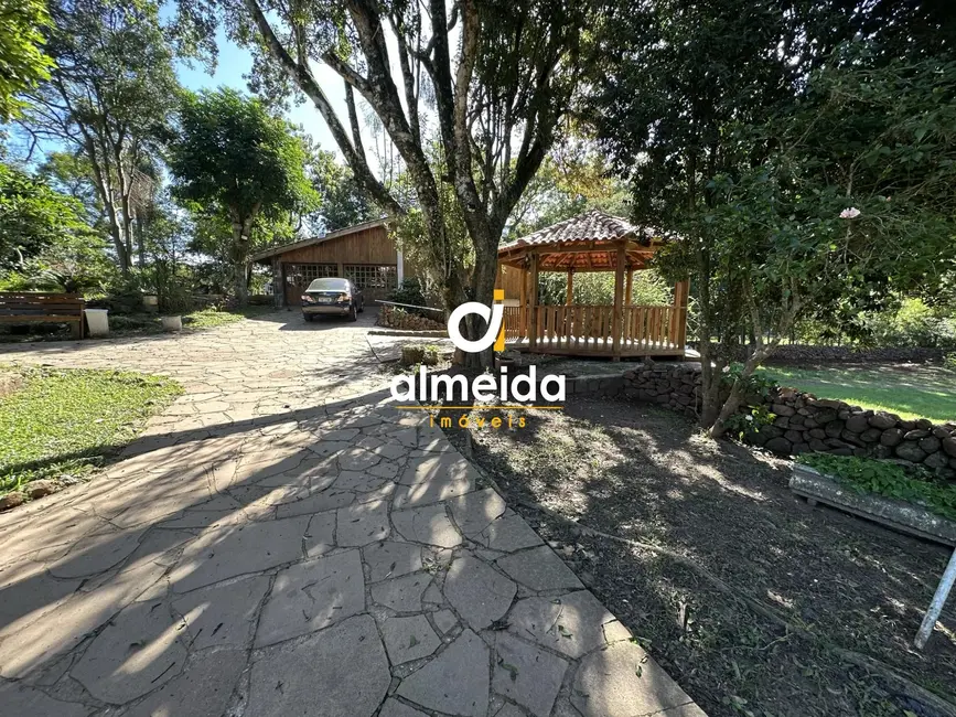 Foto 1 de Casa com 2 quartos à venda, 362m2 em Km 3, Santa Maria - RS