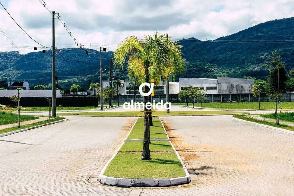 Foto 1 de Terreno / Lote à venda, 1084m2 em Camobi, Santa Maria - RS
