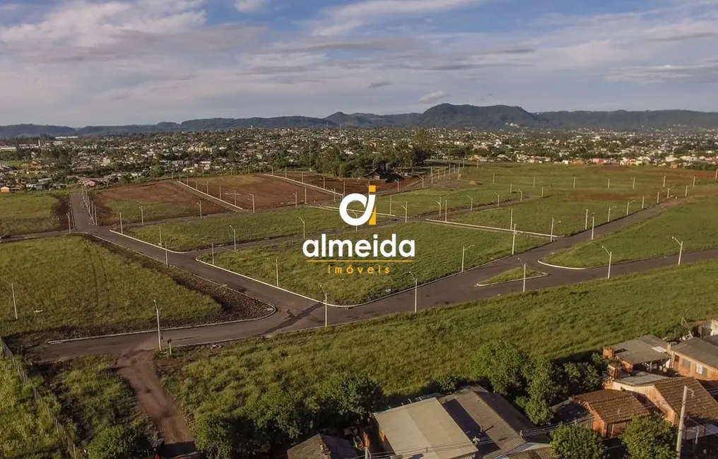 Foto 2 de Terreno / Lote à venda, 529m2 em Pinheiro Machado, Santa Maria - RS