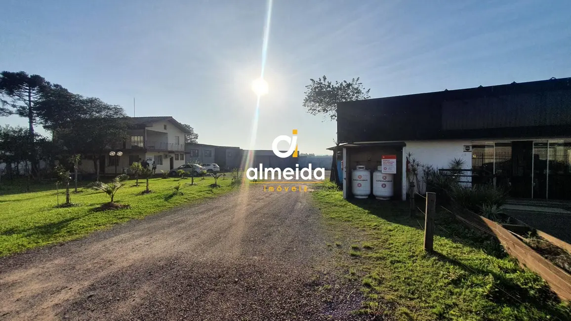 Foto 1 de Terreno / Lote com 3 quartos para alugar, 4186m2 em Nossa Senhora Medianeira, Santa Maria - RS