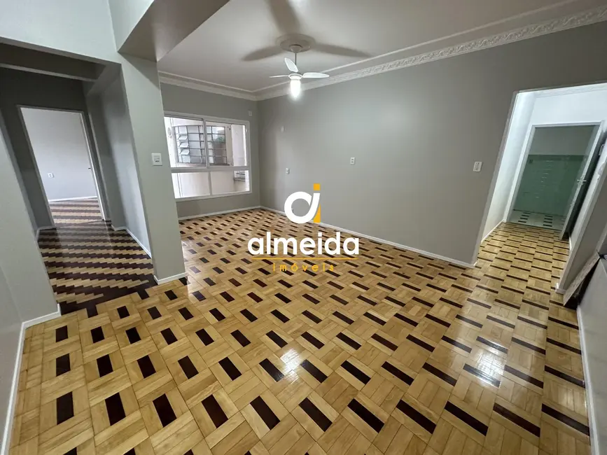 Foto 4 de Apartamento com 2 quartos à venda, 80m2 em Centro, Santa Maria - RS