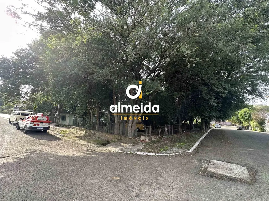 Foto 1 de Terreno / Lote à venda, 867m2 em Nossa Senhora de Lourdes, Santa Maria - RS