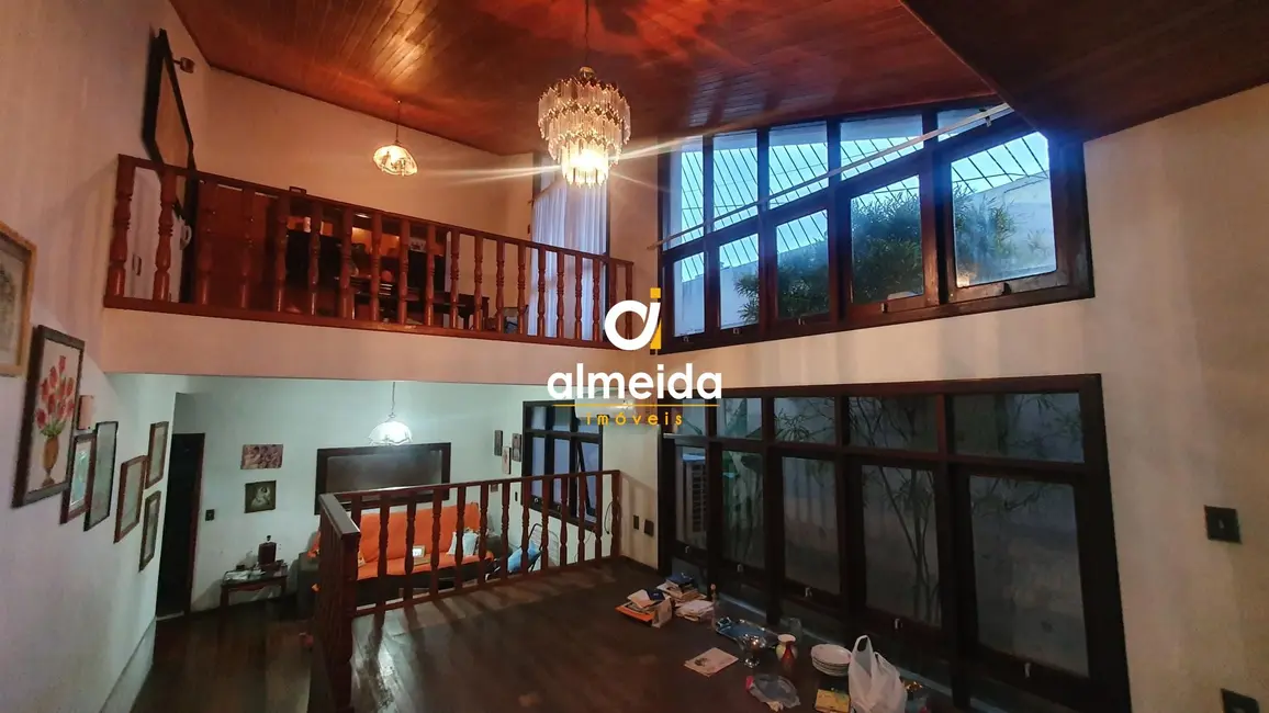 Sala Comercial com 3 quartos à venda, 257m2 em Nossa Senhora de Lourdes, Santa Maria - RS - imagem 8 Foto 8 de Sala Comercial com 3 quartos à venda, 257m2 em Nossa Senhora de Lourdes, Santa Maria - RS