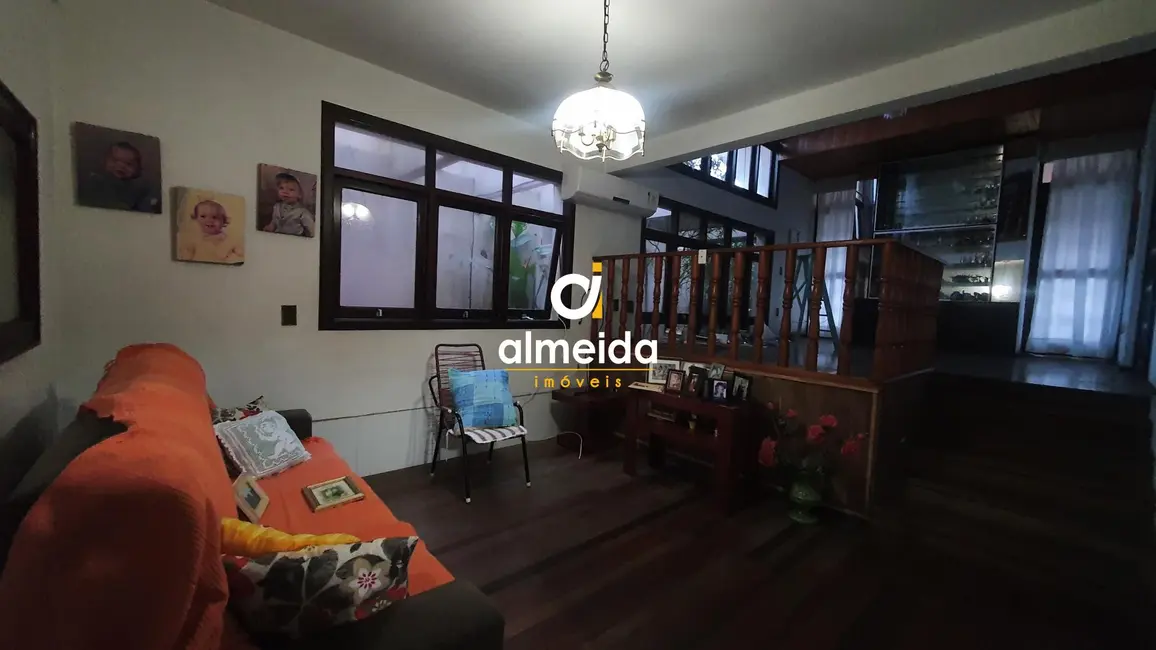 Sala Comercial com 3 quartos à venda, 257m2 em Nossa Senhora de Lourdes, Santa Maria - RS - imagem 5 Foto 5 de Sala Comercial com 3 quartos à venda, 257m2 em Nossa Senhora de Lourdes, Santa Maria - RS