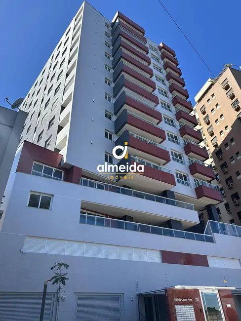 Foto 2 de Apartamento com 3 quartos à venda, 156m2 em Nossa Senhora Medianeira, Santa Maria - RS