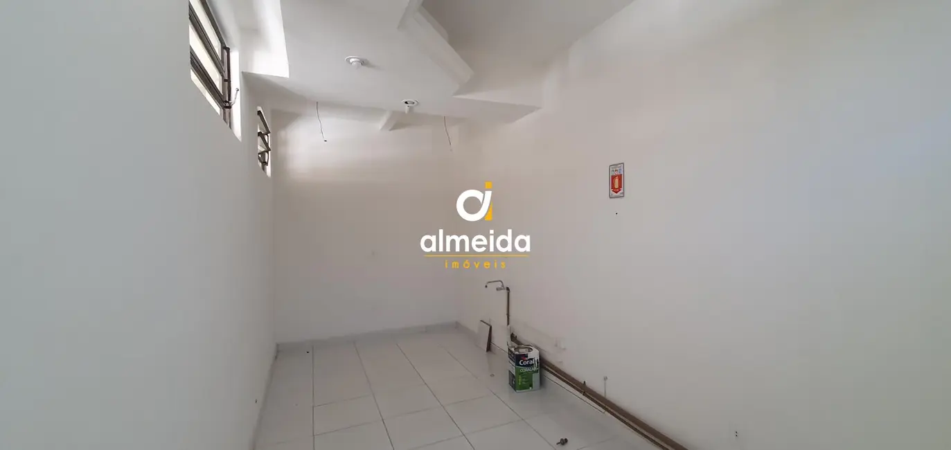 Foto 4 de Sala Comercial com 2 quartos para alugar, 95m2 em Centro, Santa Maria - RS