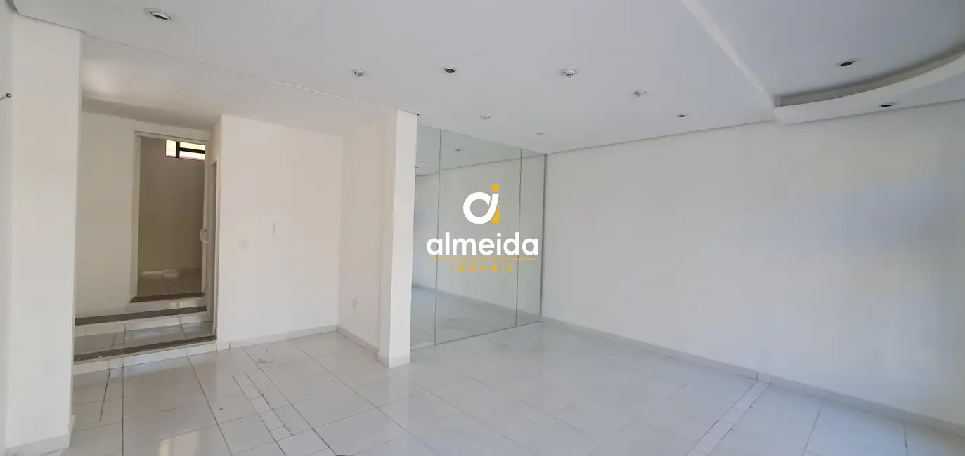 Foto 1 de Sala Comercial com 2 quartos para alugar, 95m2 em Centro, Santa Maria - RS