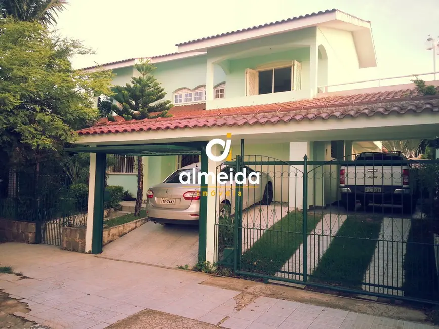 Foto 1 de Casa com 4 quartos à venda, 339m2 em Camobi, Santa Maria - RS