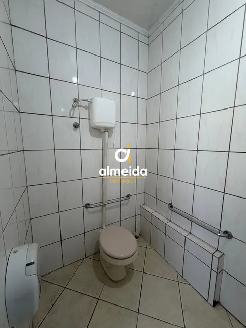 Foto 7 de Sala Comercial com 3 quartos para alugar, 100m2 em Nossa Senhora de Fátima, Santa Maria - RS