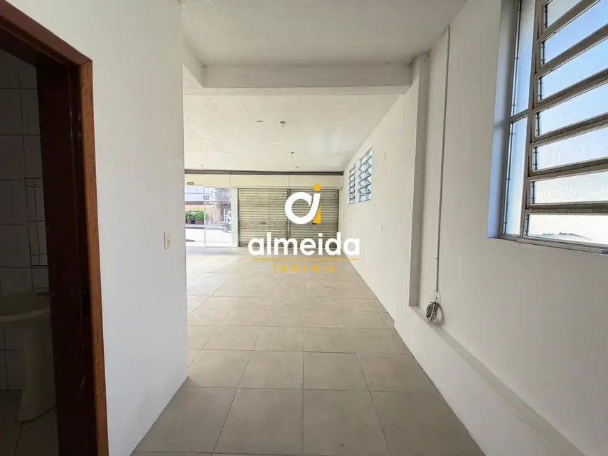 Foto 5 de Sala Comercial com 3 quartos para alugar, 100m2 em Nossa Senhora de Fátima, Santa Maria - RS