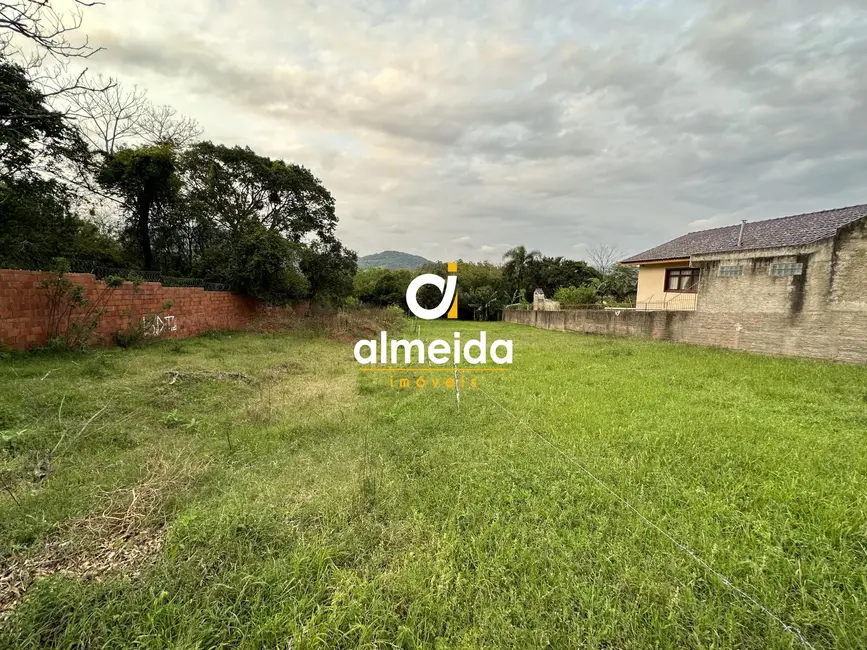 Foto 1 de Terreno / Lote à venda, 510m2 em Camobi, Santa Maria - RS