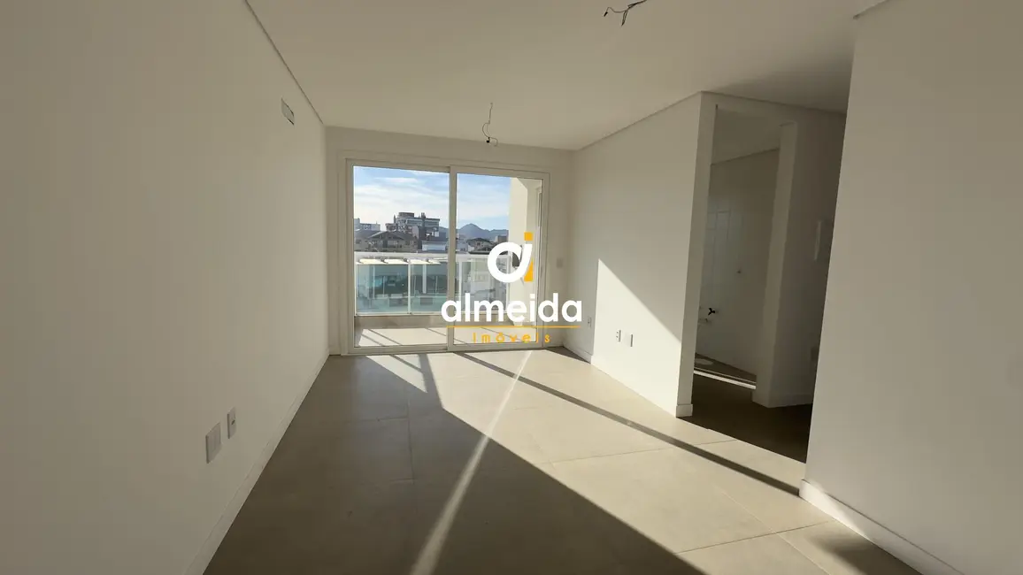 Foto 2 de Apartamento com 2 quartos à venda, 67m2 em Camobi, Santa Maria - RS