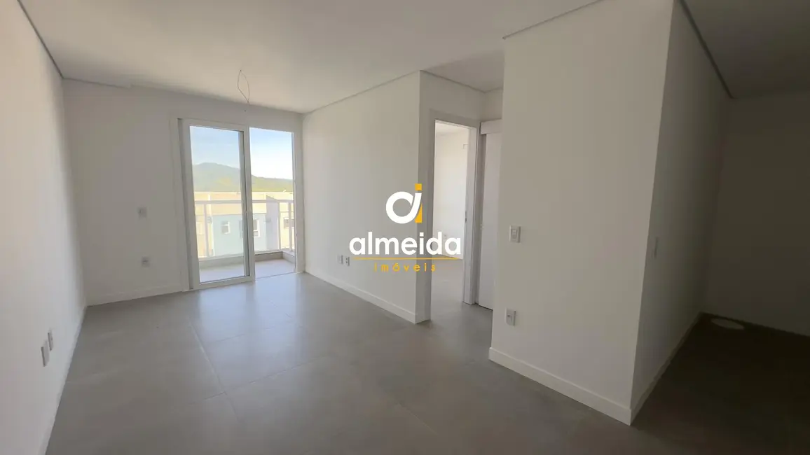 Foto 6 de Apartamento com 2 quartos à venda, 67m2 em Camobi, Santa Maria - RS