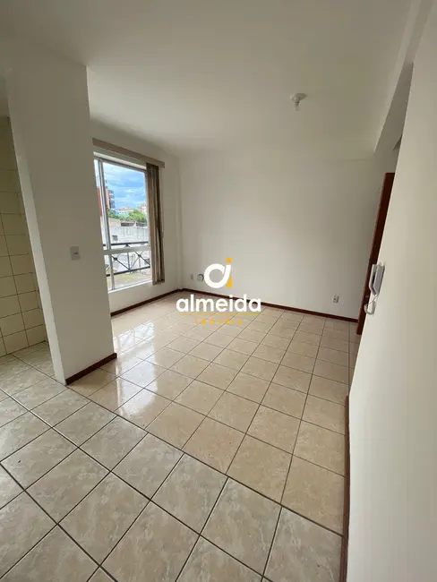 Foto 2 de Apartamento com 1 quarto para alugar, 45m2 em Centro, Santa Maria - RS