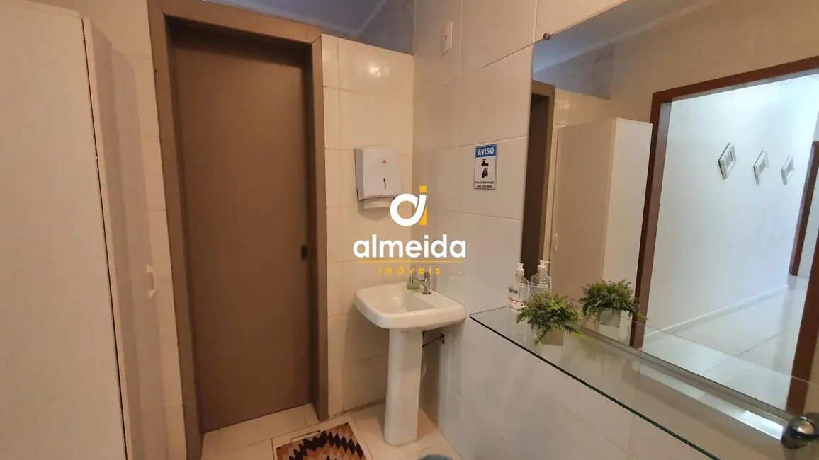 Sala Comercial com 1 quarto para alugar, 12m2 em Nossa Senhora de Lourdes, Santa Maria - RS - imagem 7 Foto 7 de Sala Comercial com 1 quarto para alugar, 12m2 em Nossa Senhora de Lourdes, Santa Maria - RS