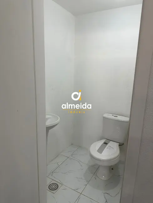 Prédio Inteiro com 10 quartos para alugar, 200m2 em Nonoai, Santa Maria - RS - imagem 6 Foto 6 de Prédio Inteiro com 10 quartos para alugar, 200m2 em Nonoai, Santa Maria - RS
