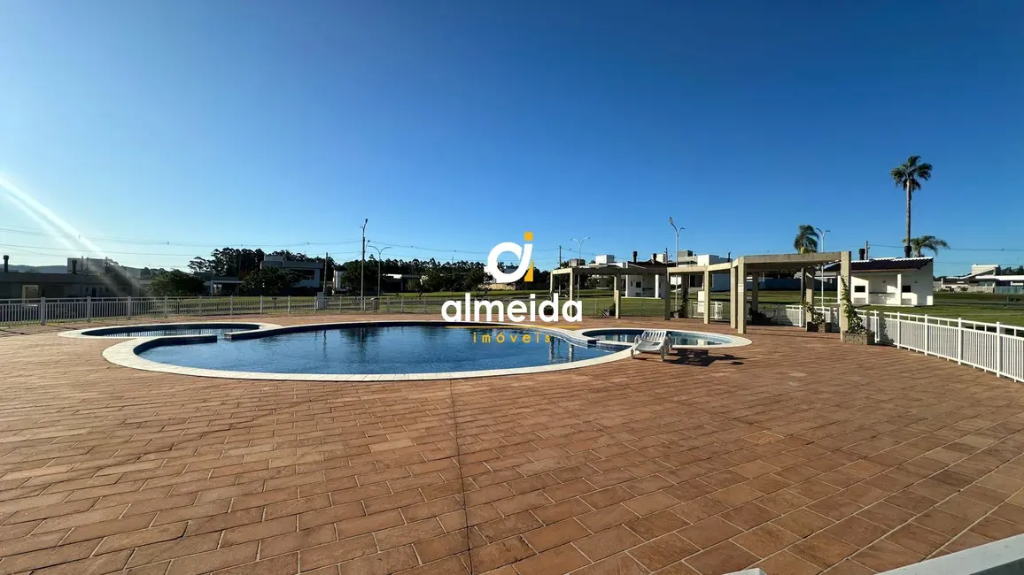 Casa com 3 quartos à venda, 200m2 em Camobi, Santa Maria - RS - imagem 6 Foto 6 de Casa com 3 quartos à venda, 200m2 em Camobi, Santa Maria - RS