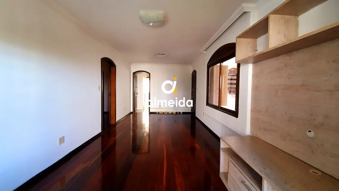 Foto 1 de Apartamento com 3 quartos à venda, 110m2 em Nossa Senhora de Lourdes, Santa Maria - RS