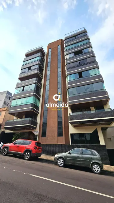 Foto 2 de Apartamento com 4 quartos à venda, 240m2 em Nossa Senhora do Rosário, Santa Maria - RS