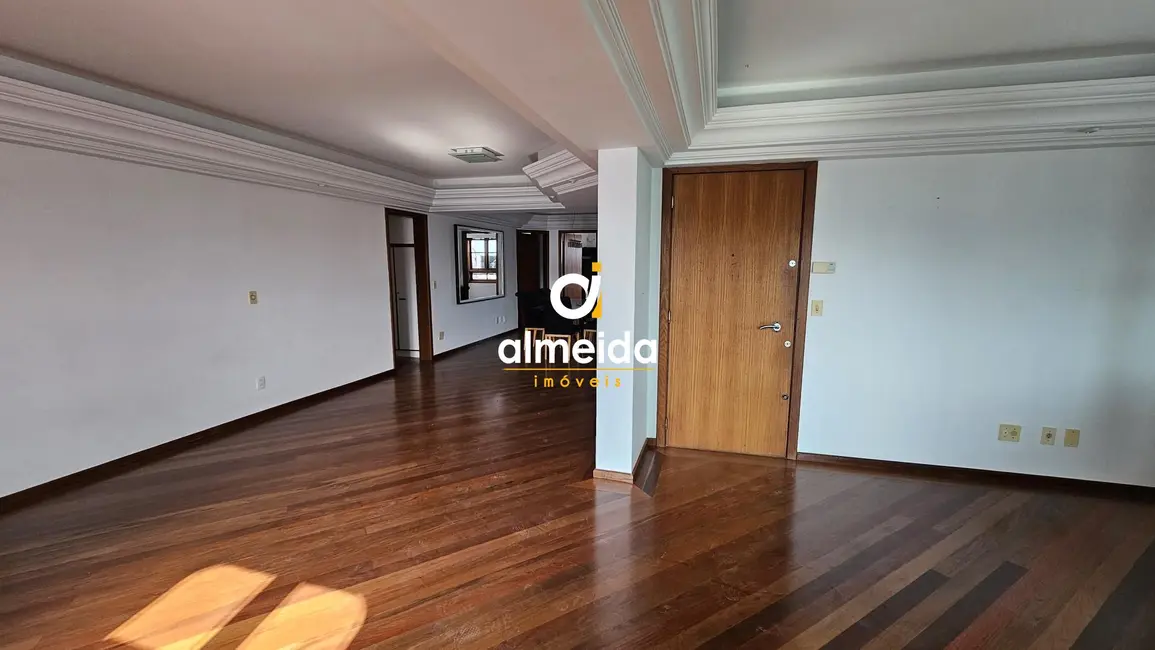 Foto 8 de Apartamento com 4 quartos à venda, 240m2 em Nossa Senhora do Rosário, Santa Maria - RS