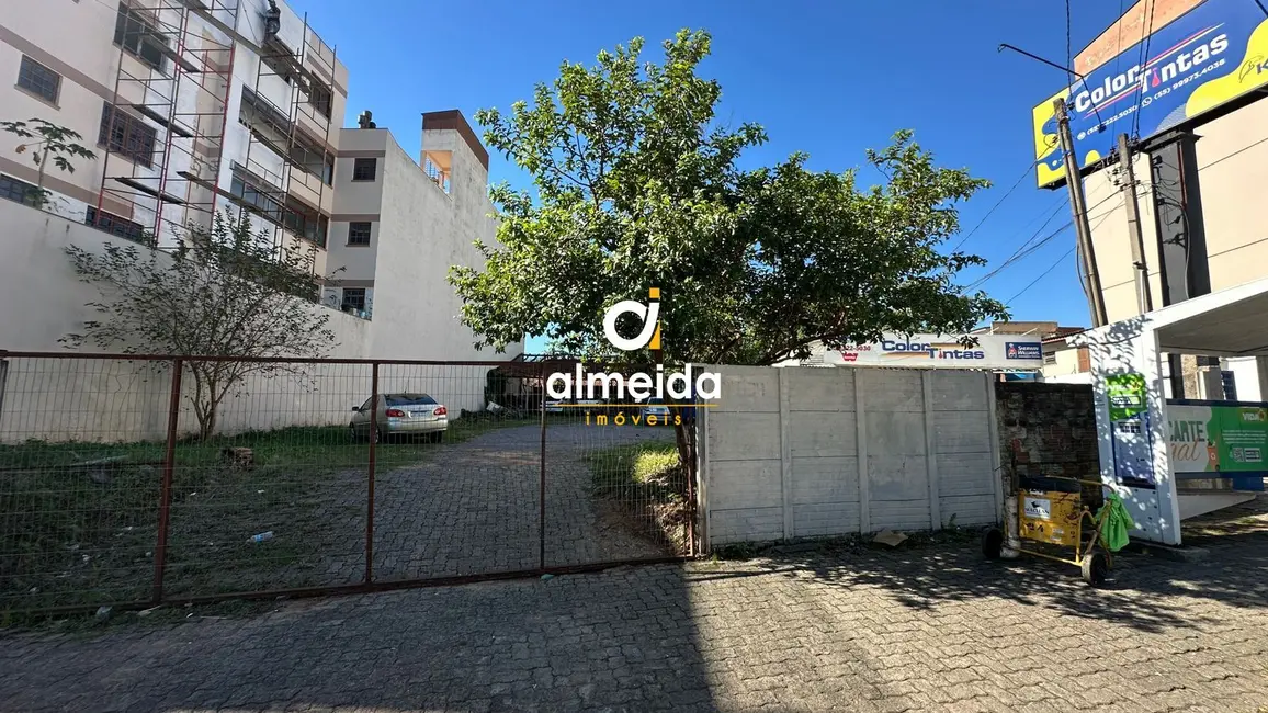 Foto 1 de Terreno / Lote à venda, 960m2 em Duque de Caxias, Santa Maria - RS