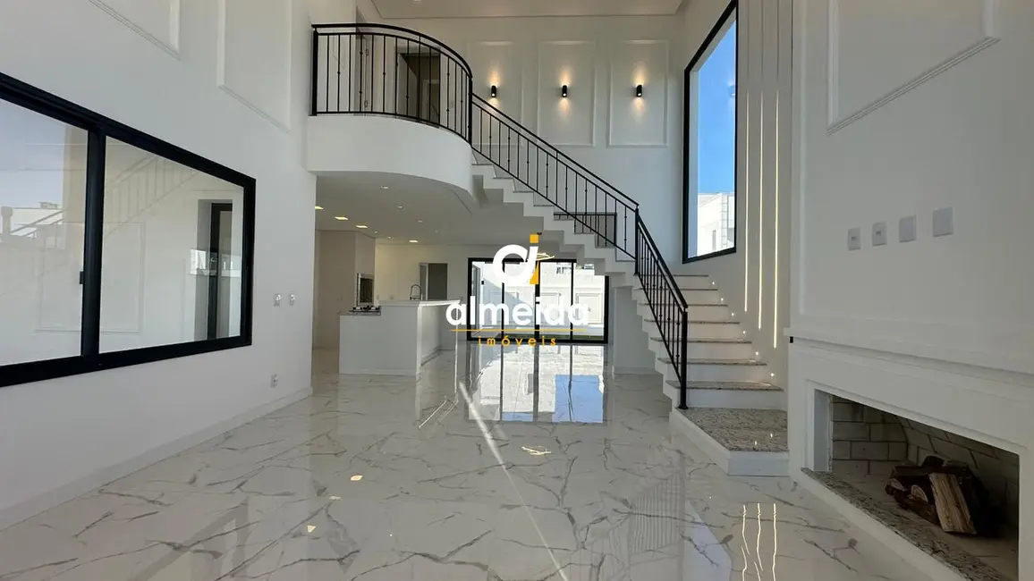 Casa com 3 quartos à venda, 215m2 em Tomazetti, Santa Maria - RS - imagem 6 Foto 6 de Casa com 3 quartos à venda, 215m2 em Tomazetti, Santa Maria - RS