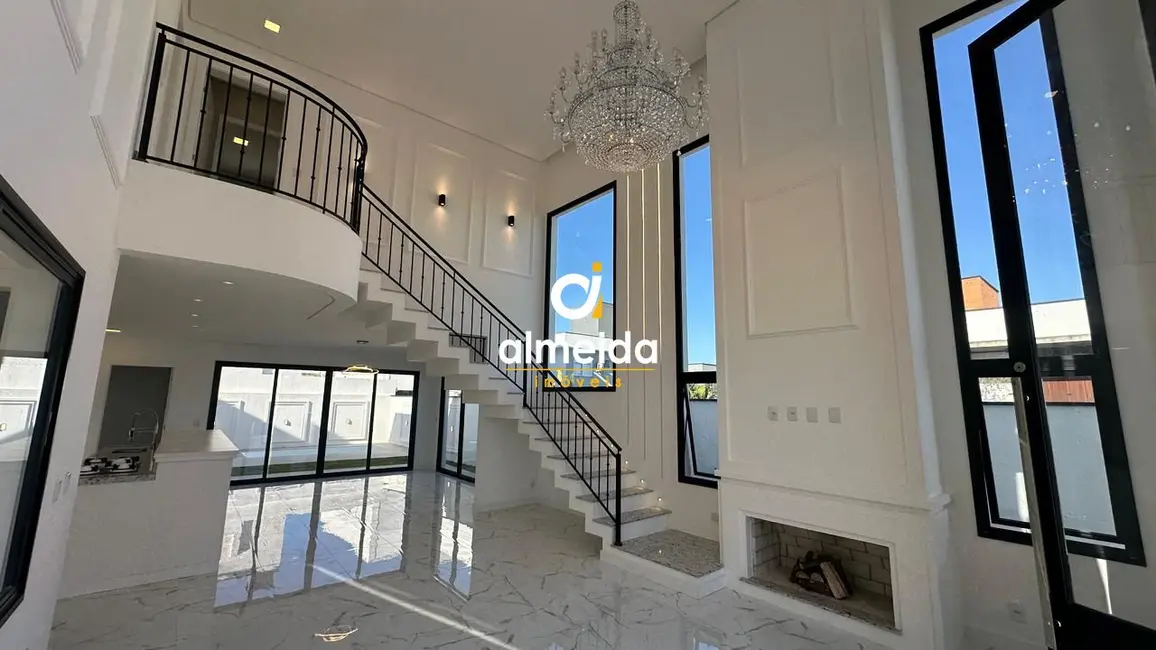 Casa com 3 quartos à venda, 215m2 em Tomazetti, Santa Maria - RS - imagem 7 Foto 7 de Casa com 3 quartos à venda, 215m2 em Tomazetti, Santa Maria - RS